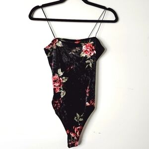 GARAGE BLACK FLORAL CRUSHED VELVET BODYSUIT SIZE XS